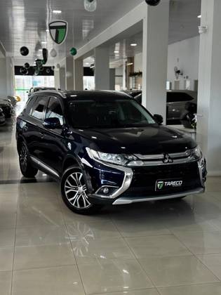 MITSUBISHI OUTLANDER 2.0 COMFORT 16V GASOLINA 4P AUTOMÁTICO MITSUBISHI OUTLANDER 2.0 COMFORT 16V GASOLINA 4P AUTOMÁTICO